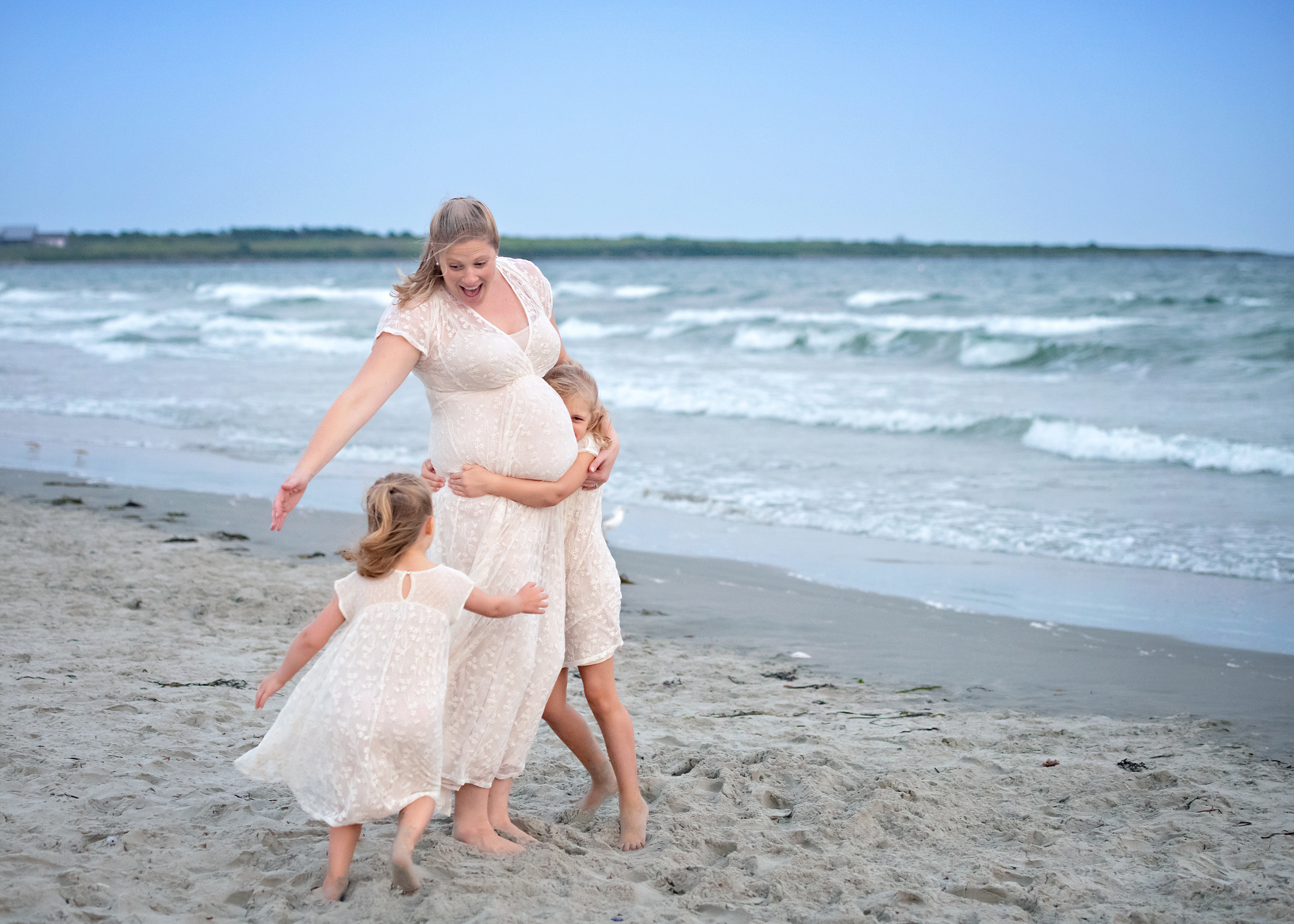 Amy Ro Photography is a maternity photographer in Newport, Rhode Island. Best maternity photographer in Rhode Island. 