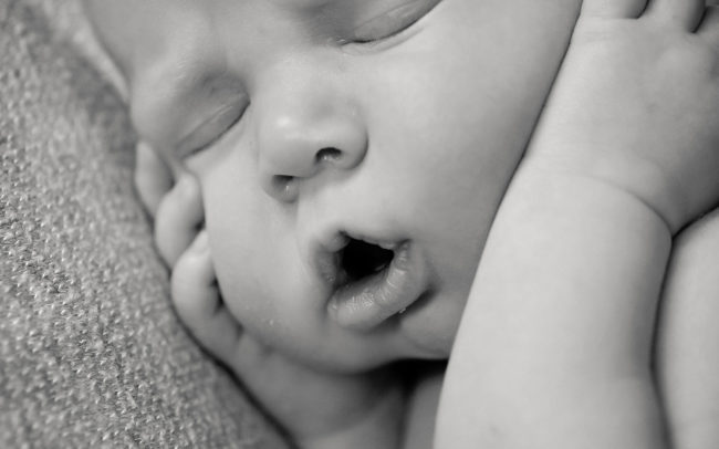 Rhode Island Newborn Pictures 1